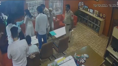 डूसू के संयुक्त सचिव ने अंबेडकर कॉलेज में प्रोफेसर को मारा थप्पड़; डीयू शिक्षक संगठन ने की कार्रवाई की मांग