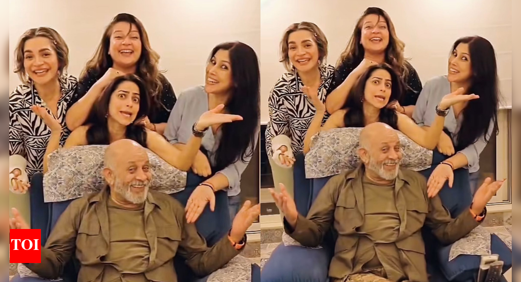 Kahaani Ghar Ghar Kii cast, Sakshi Tanwar, Shweta Kawatra and others celebrate 25 years of the iconic TV show