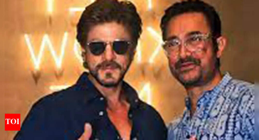 When Aamir Khan visited Shah Rukh Khan’s home to apologize over his pet dog remark