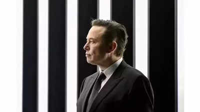 El CEO de Tesla, Elon Musk, elogia YouTube, propiedad de Google; admite que Twitter es…