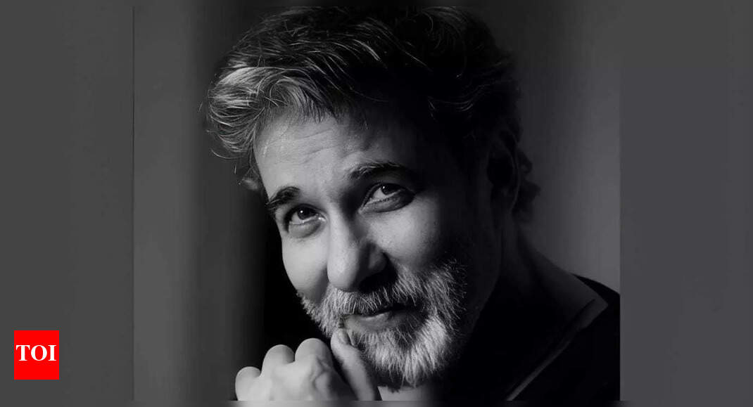 Digjam Suitings unveils first advertisement featuring brand ambassador Deepak Tijori