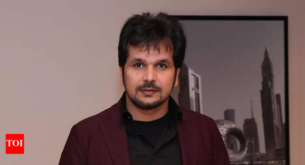 Vaseem Qureshi, aka ‘Baazigar’, winning hearts with insightful cricket analysis