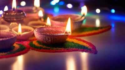Happy Diwali 2025: Best 50 messages, quotes, wishes, and images to share on Diwali and spread festive cheer