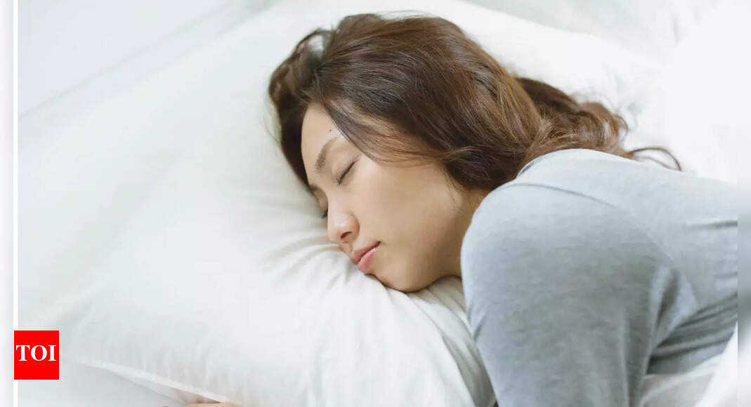 How your pillowcase affects hair health: Tips for stronger and smoother hair