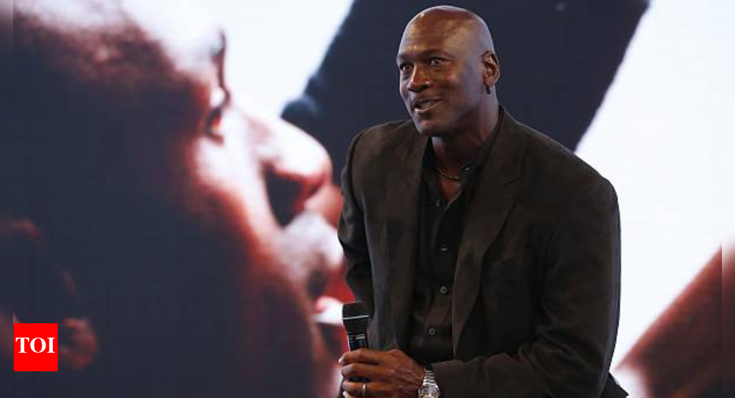 Former NFL star teases major hint about Michael Jordan’s NBA on NBC comeback