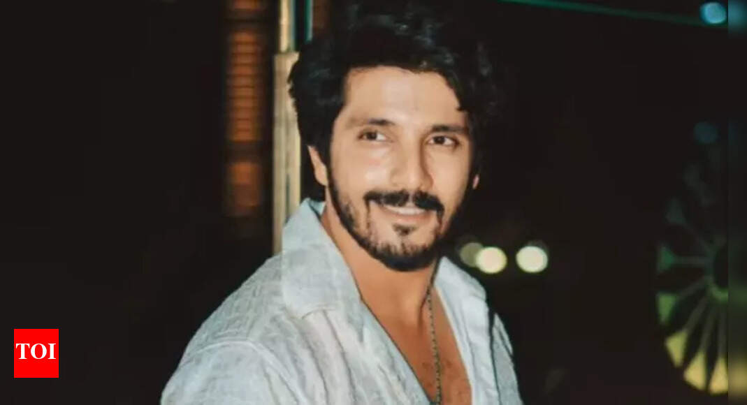 Kanwar Dhillon on celebrating life’s blessings and moving into his dream home; says ‘Diwali to me is all about new beginnings and togetherness’