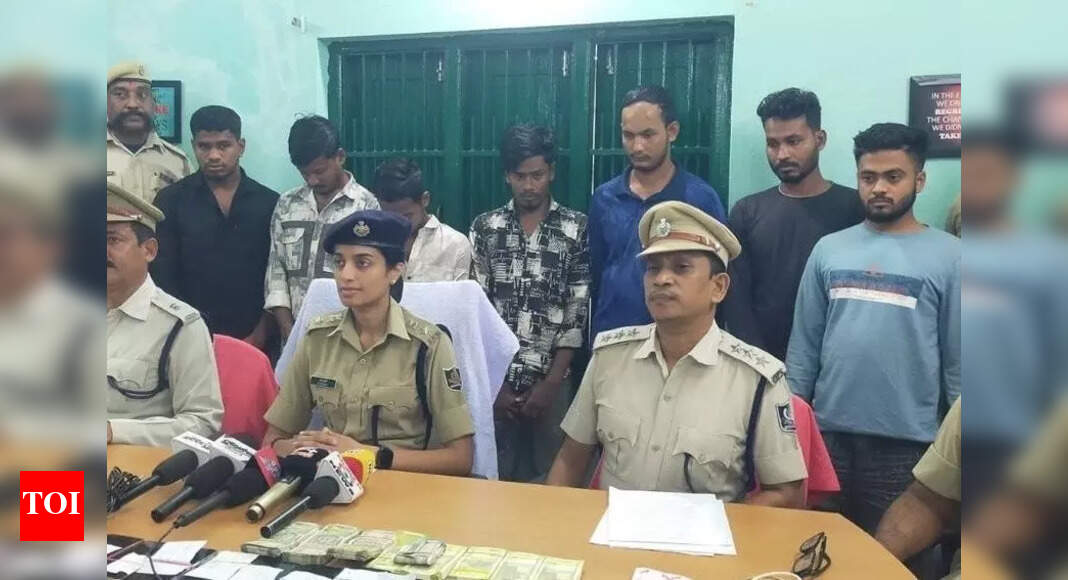 Police solve Nayagarh liquor shop burglaries: Seven arrested from Ganjam