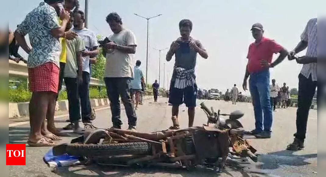 Couple, 2 kids killed in Dhenkanal accident