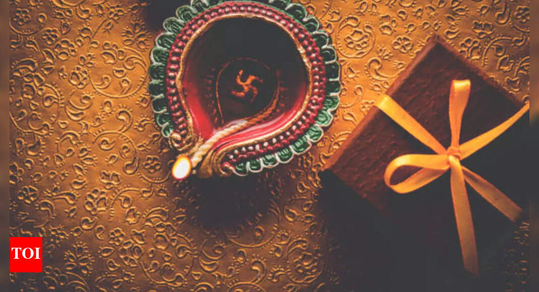 Diwali 2025: Give away joy, love and indulgence to friends and relatives this Diwali