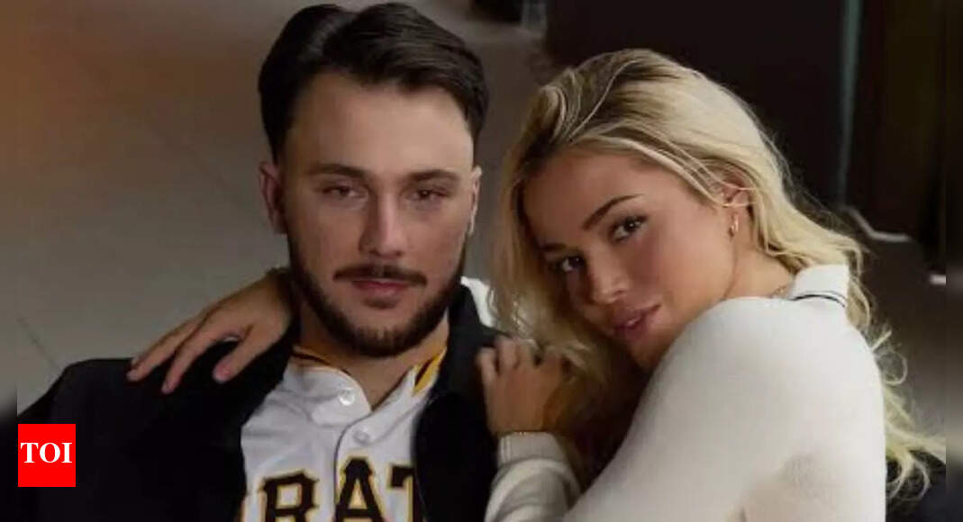 MLB star Paul Skenes goes shirtless in Sicily with Livvy Dunne as the couple enjoys wine on a boat