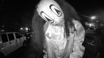 Halloween horror in Virginia: Masked trio tries to break into home; doorbell footage shows family threatened Halloween horror in Virginia: Masked trio tries to break into home; doorbell footage shows family threatened