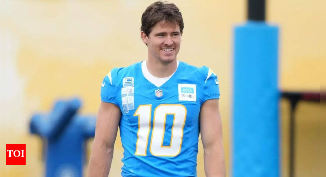 Will Justin Herbert play against the Indianapolis Colts tonight? Latest injury update on the Los Angeles Chargers' quarterback