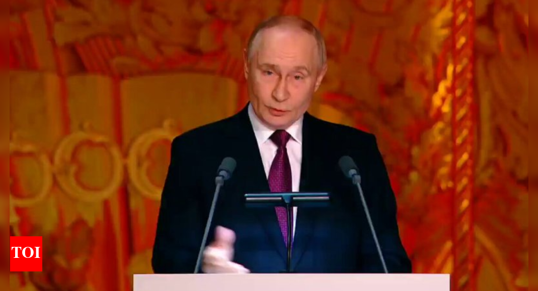 <div>'Abusing their monopoly': Putin takes jabs at western media and their 'teachings'- what he said</div>