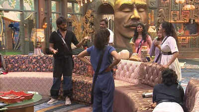  Kamurudin and Ramya engage in a dirty fight during captaincy task