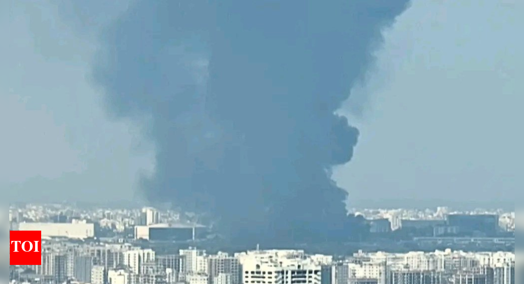 Bangladesh: Fire breaks out at Dhaka airport; all flights suspended