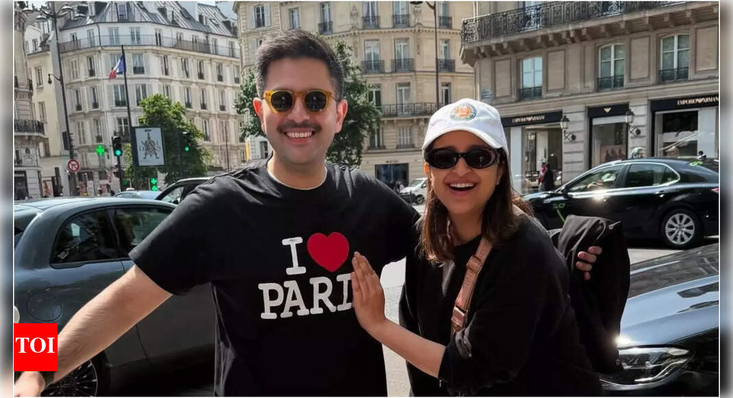 Parineeti heads to Delhi as pregnancy nears delivery