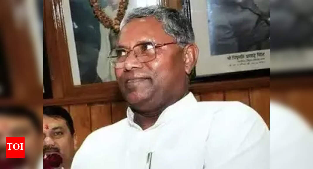 Ex-Speaker bids farewell to Imamganj after four decades