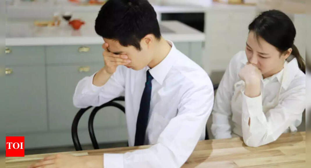 Viral: Chinese man wins $1.4M lottery, spends it on female live-streamer; wife files for divorce
