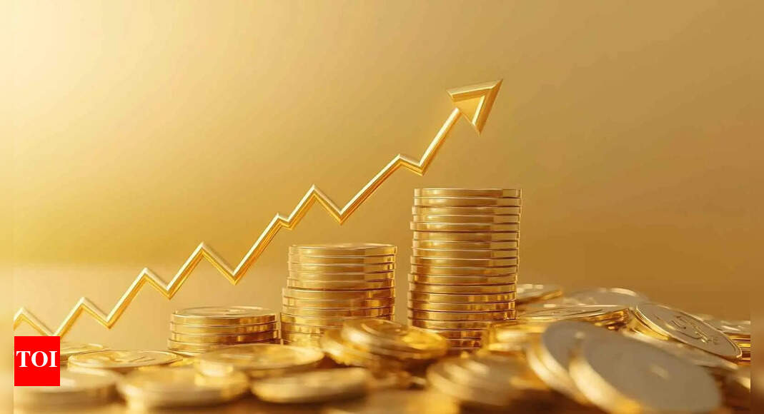 Price dip sees gold rush Dhanteras gold rush on Dhanteras in Goa