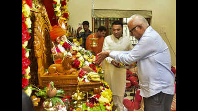 Governor, CM extend Diwali wishes