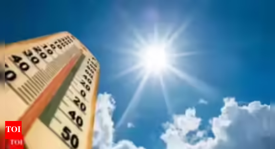 Mumbai weather update: Sunny day ahead with air quality advisory for October 19, 2025