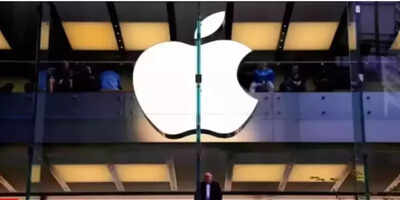Apple tries to please both America & China