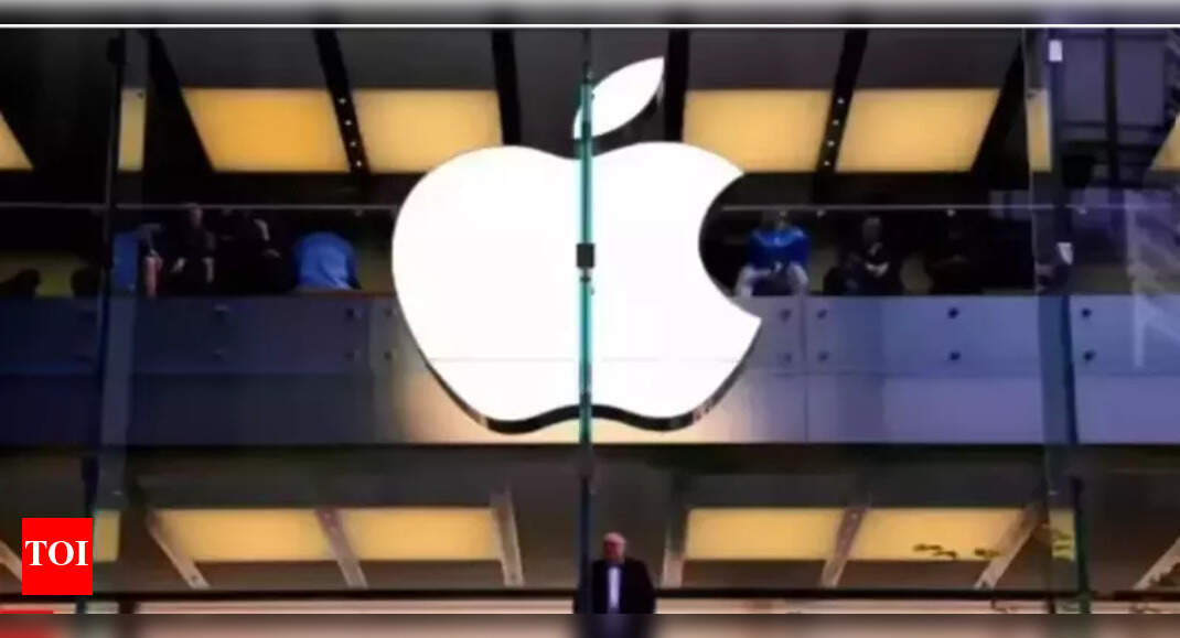 Apple tries to please both America & China