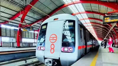 Delhi Metro issues Diwali travel advisory with revised timings for festive weekend; commuters urged to check schedule