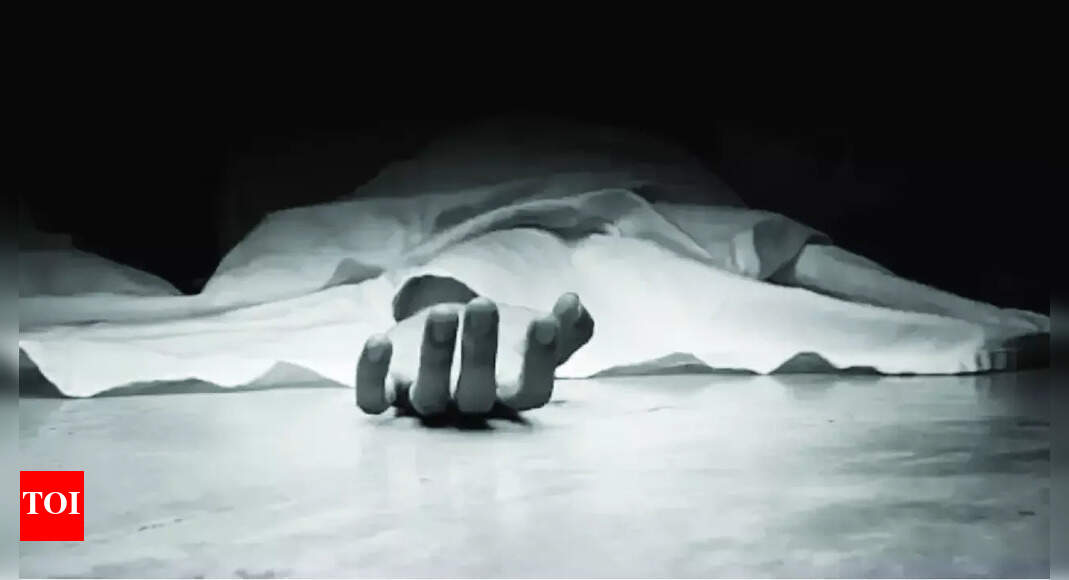 Two fall to death from running train near Nashik road railway station