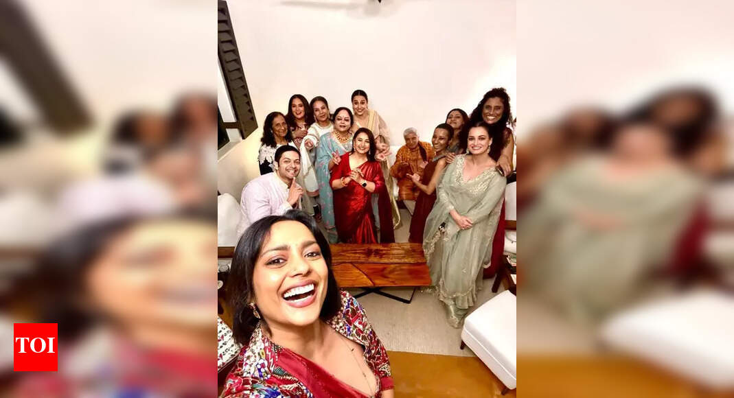 Shabana Azmi enjoys Diwali gathering with Konkona, Vidya Balan & others