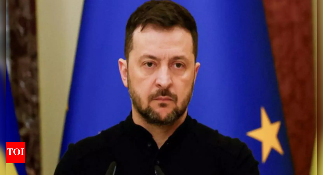 <div>'Putin can't be stopped with words': Zelenskyy urges global action against Russia; claims 'Moscow doesn't want to end war'</div> <div>'Putin can't be stopped with words': Zelenskyy urges global action against Russia; claims 'Moscow doesn't want to end war'</div>
