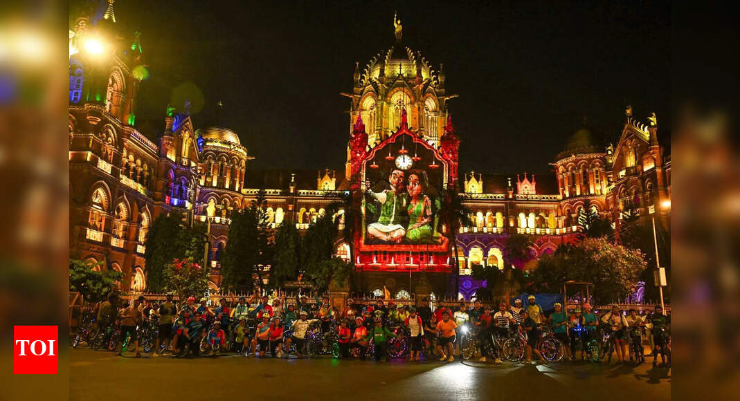 Cyclists light up Mumbai streets for a festive ride