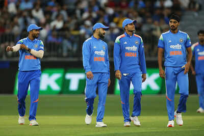 Virat Kohli and Rohit Sharma flop; Australia take 1st ODI