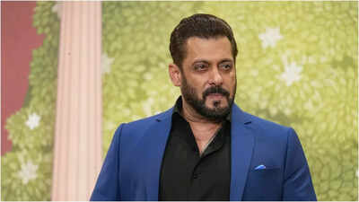  Salman Khan's security on sets of 'Battle of Galwan' is higher than VVIPs