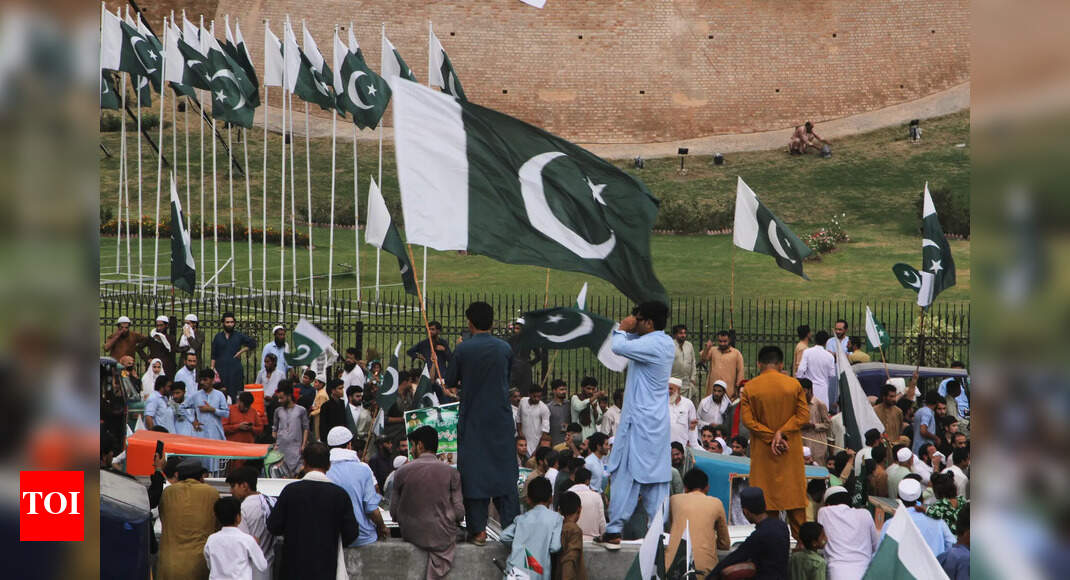 Pakistan condemns ICC’s statement on Afghan cricketers’ deaths