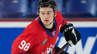 Connor Bedard's personal life: Early life, family background, career achievements, and more