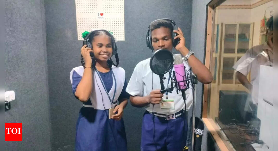 Students don RJ’s hat as Rayagada school launches Radio Bilesu