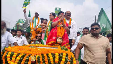 BJD padyatra & rally in Nuapada for party candidate Chhuria