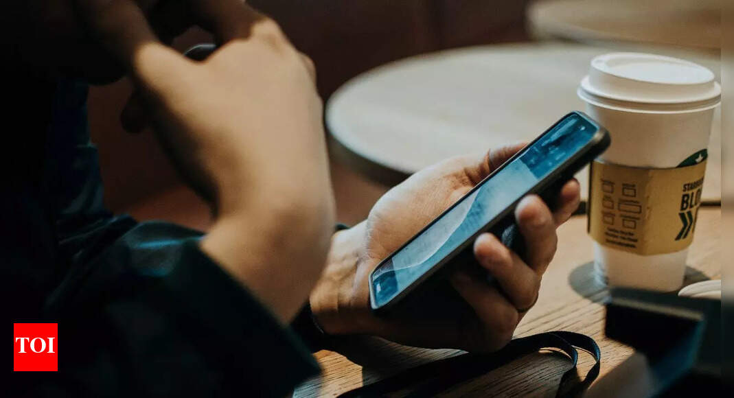 Are you holding your phone wrong? How smartphone posture impacts anxiety, fatigue, and mental health; tips to improve
