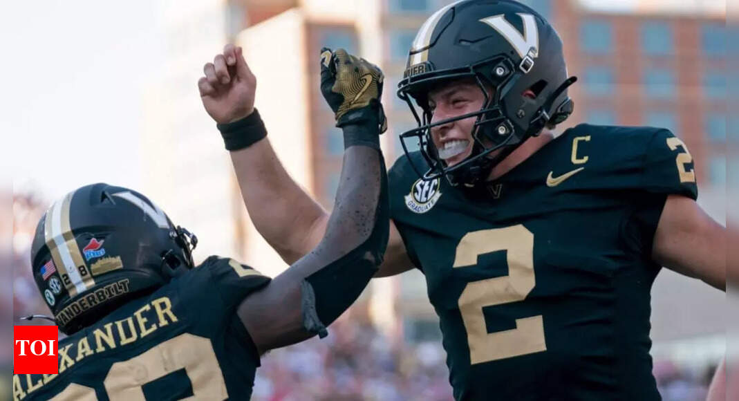 College football rankings revealed: Nine top teams fall as Vanderbilt storms into top 10 for first time since 1947