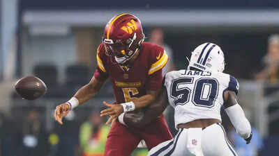 Jayden Daniels exits early with hamstring injury — could this be a major setback for the Commanders’ season?