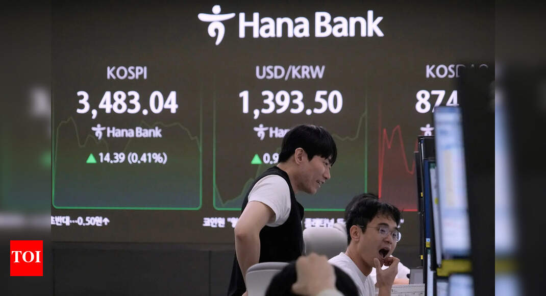 Asian stocks today: Markets trade in green after US-China fears ease; Nikkei gains over 1300 points; HSI up by 2%