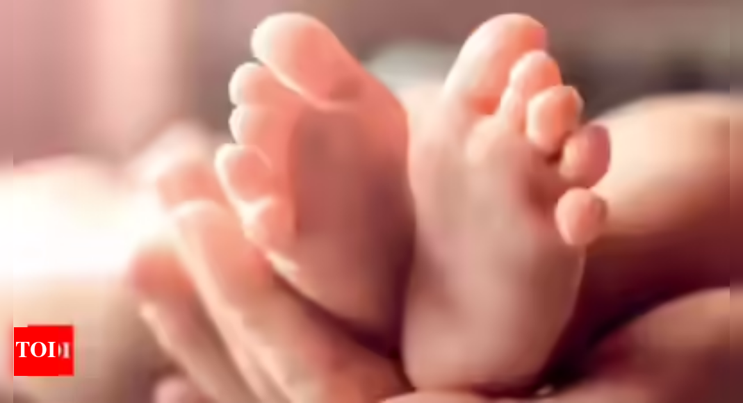Mumbai shocker: One-day-old girl found abandoned, covered in ant bites between buses; police hunt for parents