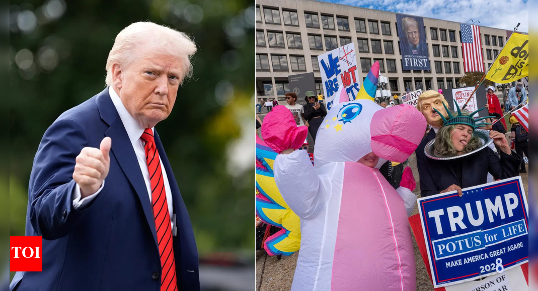 <div>'It's a joke': Donald Trump dismisses nationwide 'No Kings' protests; claims rallies funded by 'radical left groups'</div> <div>'It's a joke': Donald Trump dismisses nationwide 'No Kings' protests; claims rallies funded by 'radical left groups'</div>