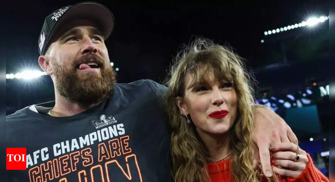Taylor Swift SPOTTED at Arrowhead supporting Travis Kelce