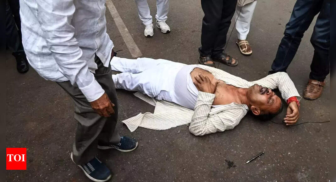 Bihar polls: Ticket war escalates; tears & kurta-tearing in opposition camp, campaign still cold