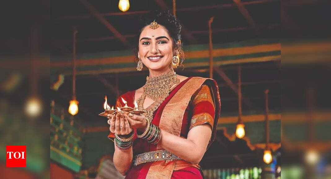 This Diwali, be your own light: Ragini Dwivedi