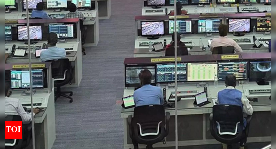 IT sector outlook: Demand shows early stabilisation; AI productivity gains keep growth muted