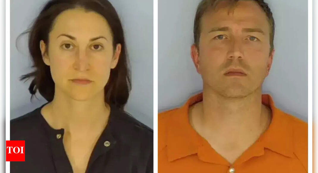 <div>Texas parents charged for leaving 6-month-old baby alone on beach, 'We lost track of time'</div> <div>Texas parents charged for leaving 6-month-old baby alone on beach, 'We lost track of time'</div>
