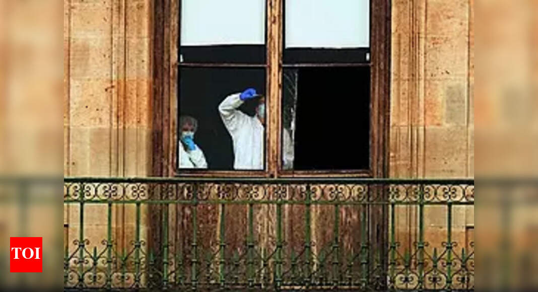 Louvre Museum struck by brazen jewel heist: 7 essential facts students must know about its legacy